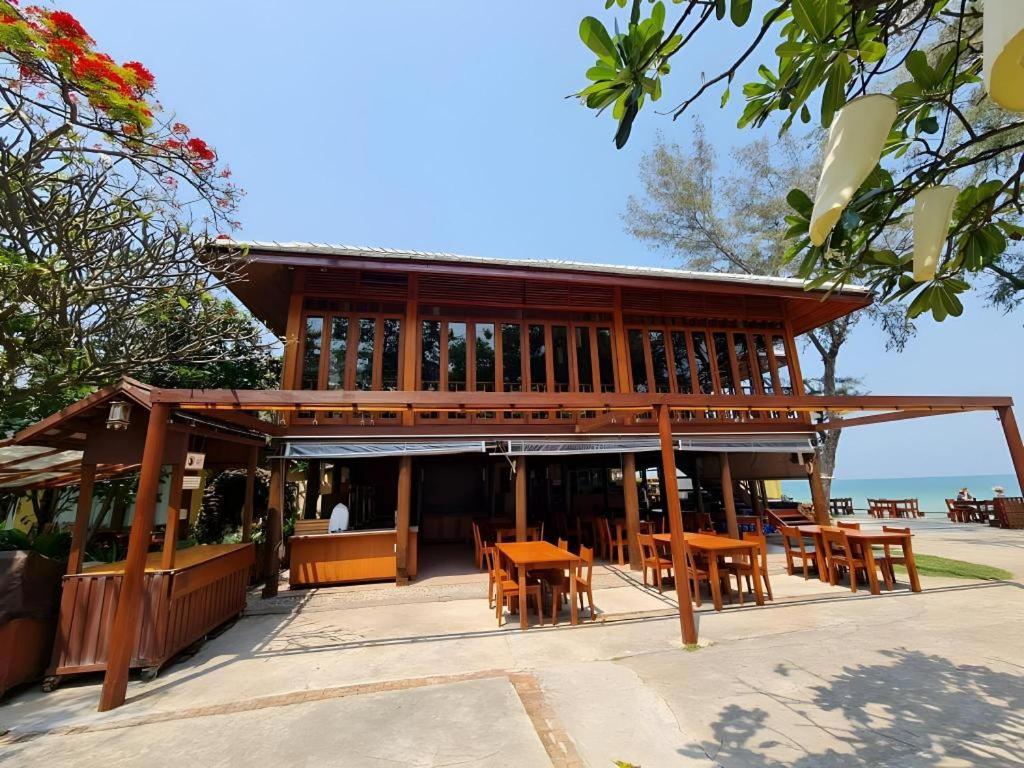 Baan Talay Dao Resort Hua Hin Exterior photo